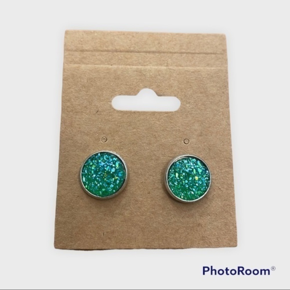 Tropical lime 12mm stud earrings